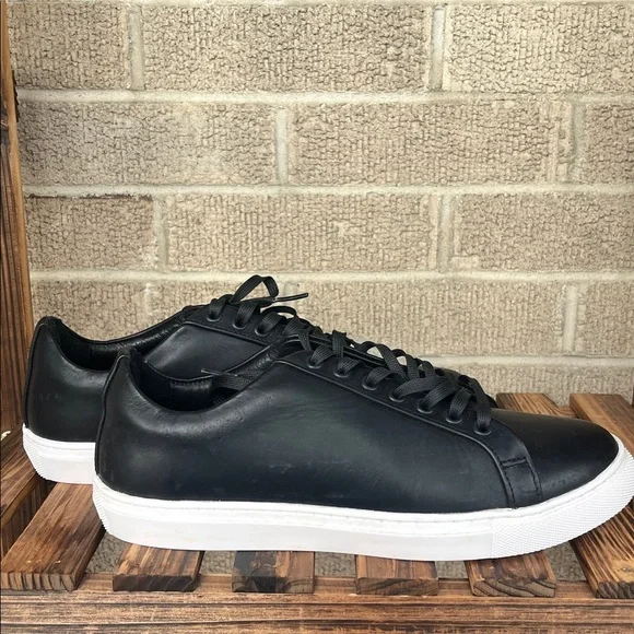 Thursday Women’s Black Leather Sneakers Size 8.5 - Picture 3 of 12